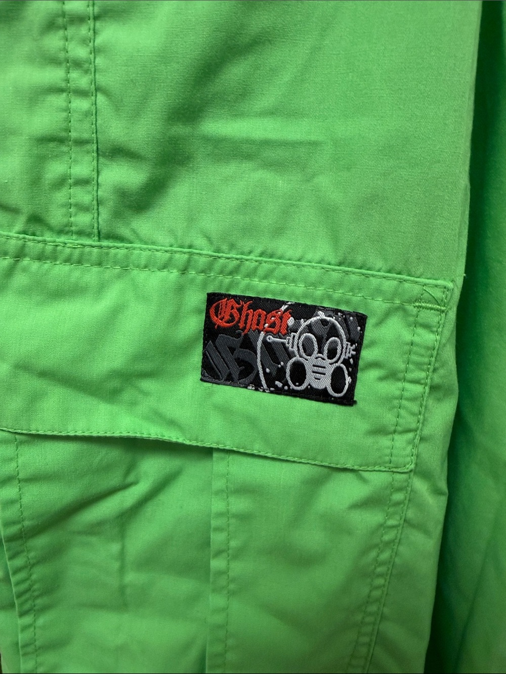 Ghast Neon Green Raver Cargo Pants with Graphic Label - Picture 4 of 9